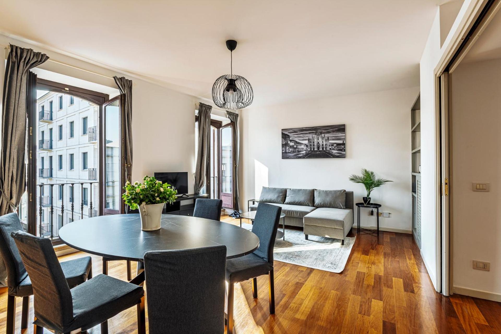 Elegant 2 Bedrooms Apartments Near Duomo Milano Dış mekan fotoğraf