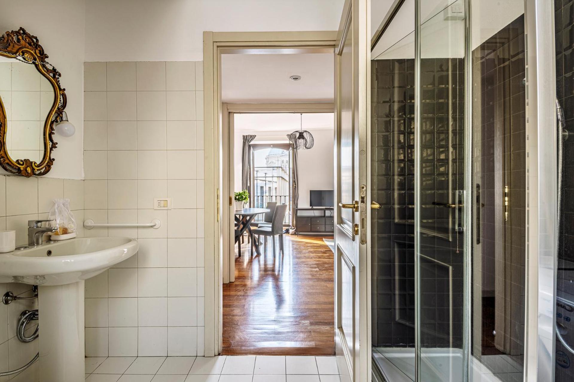 Elegant 2 Bedrooms Apartments Near Duomo Milano Dış mekan fotoğraf