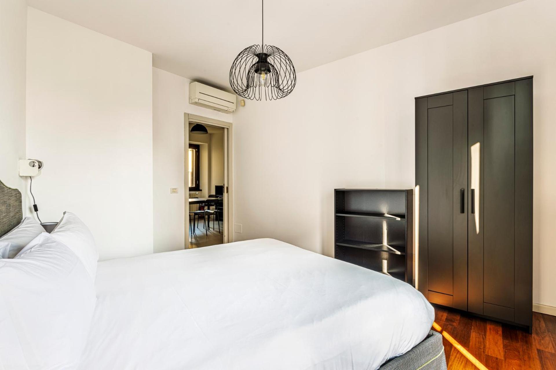 Elegant 2 Bedrooms Apartments Near Duomo Milano Dış mekan fotoğraf