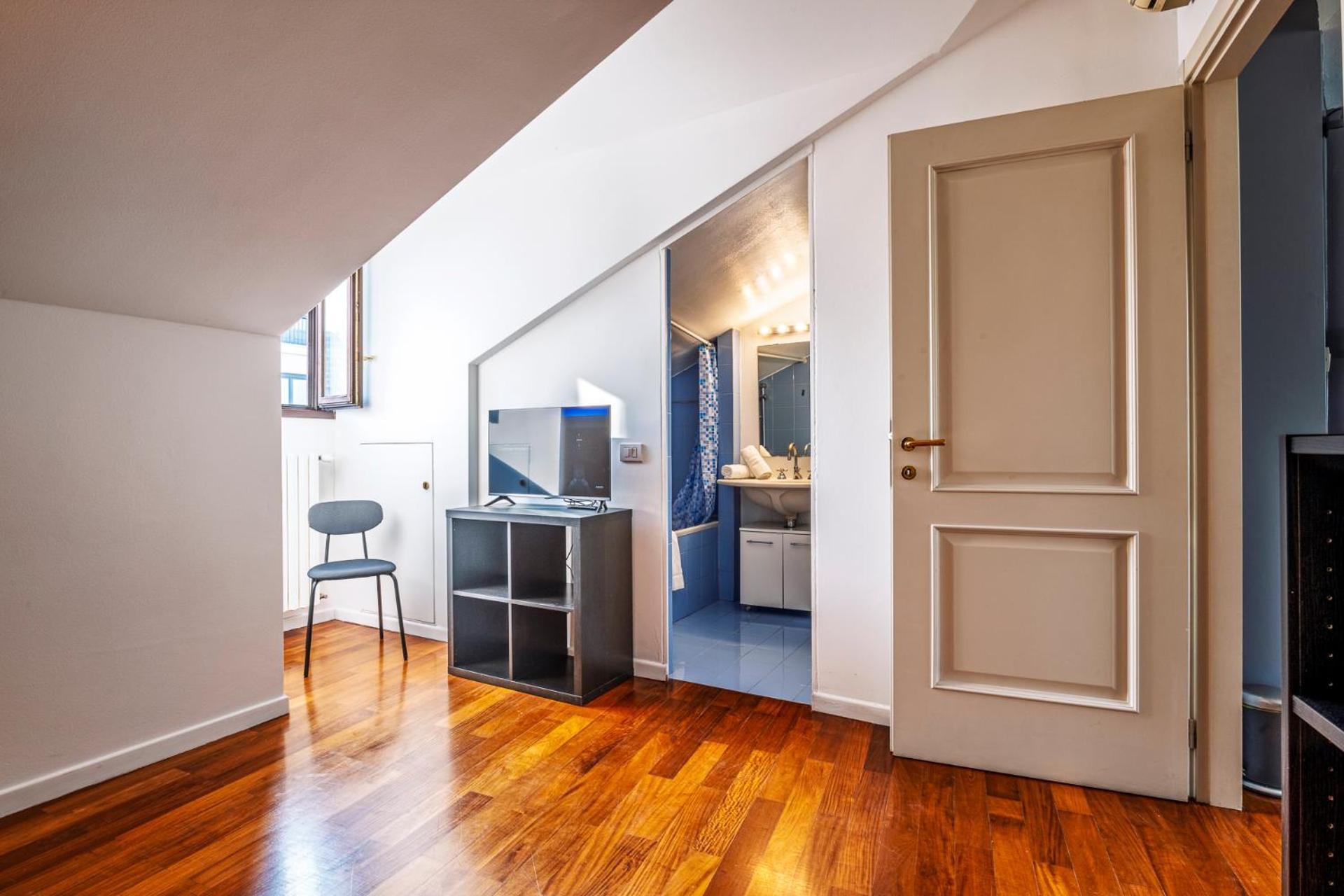 Elegant 2 Bedrooms Apartments Near Duomo Milano Dış mekan fotoğraf